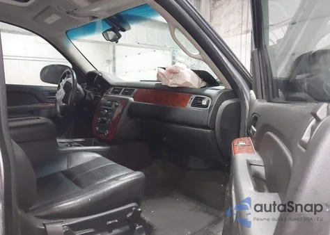 2013 Chevrolet Suburban 1500 Lt from USA, damaged, VIN 1GNSKJE75DR126751